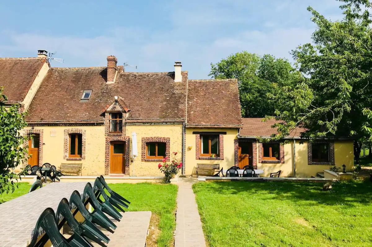 Les Gites De La Maison Lierue Thiron-Gardais エクステリア 写真